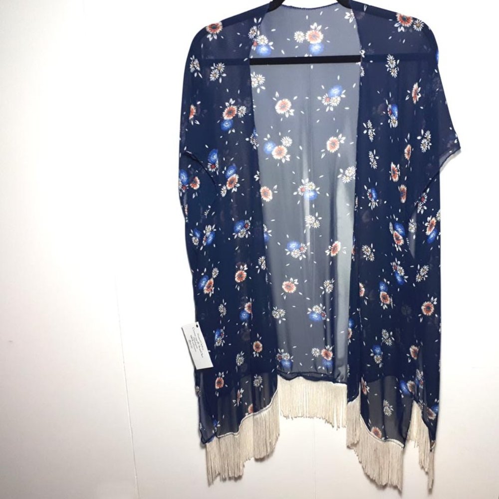 Blue floral Duster and Scarf set. With fringe. One size NWT